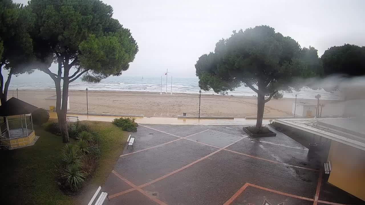 Spletna kamera Gradež (Grado) – Vhod na plažo