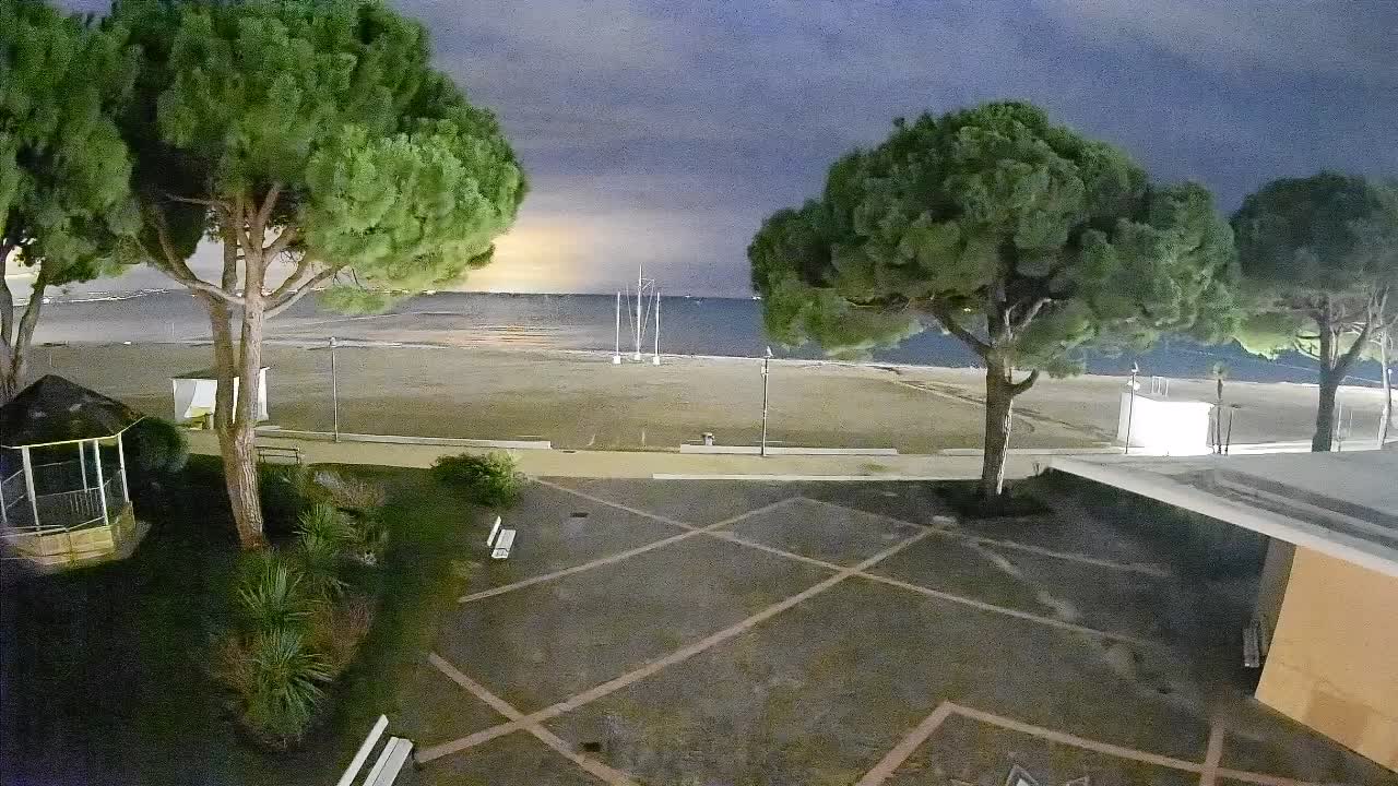 Spletna kamera Gradež (Grado) – Vhod na plažo