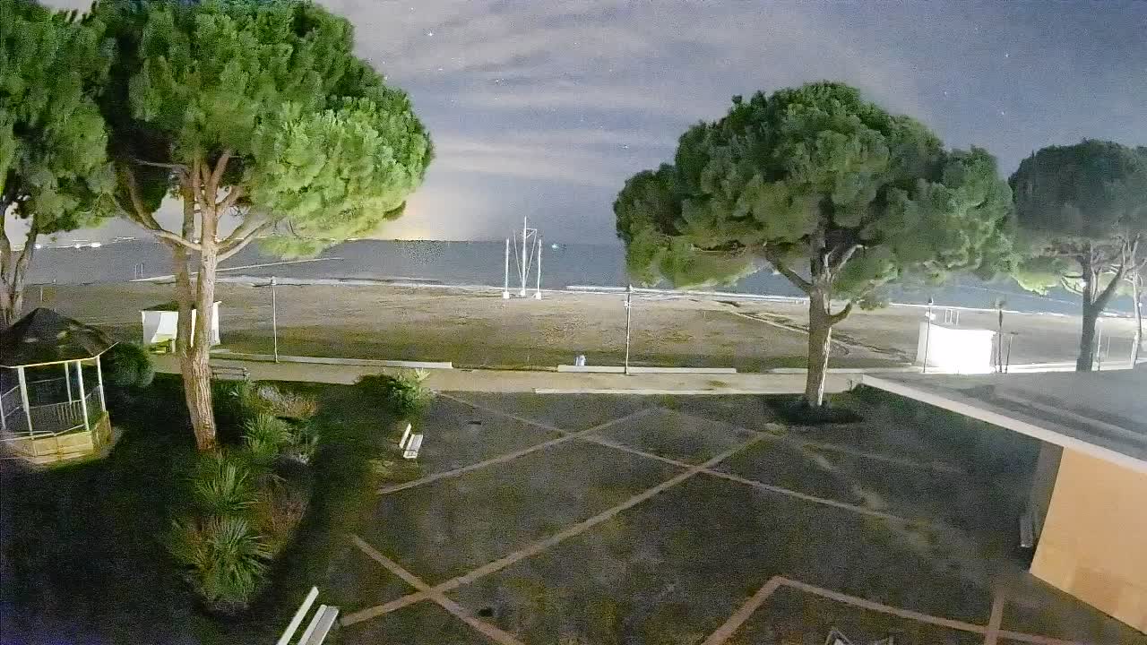 Spletna kamera Gradež (Grado) – Vhod na plažo