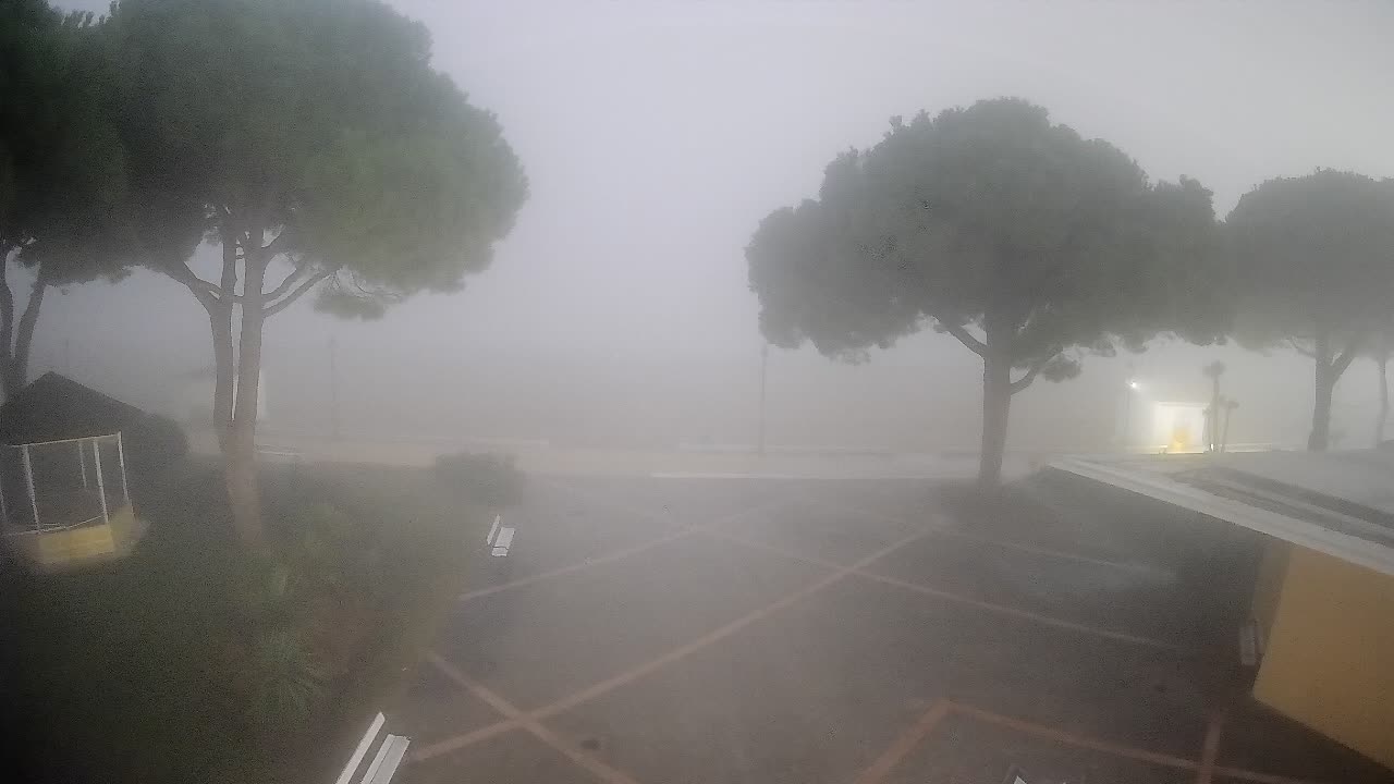 Grado Ulaz na Plažu | Pogled Uživo na Obalu