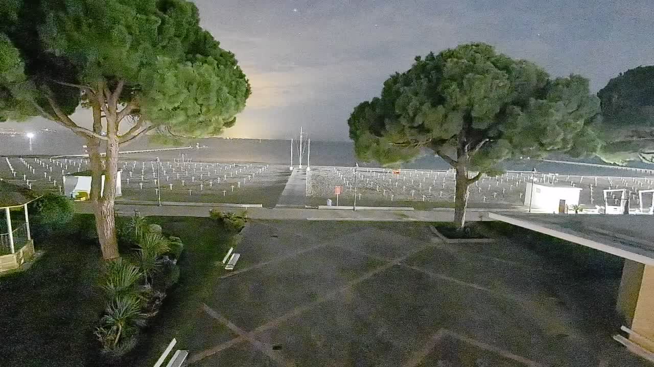 Grado Beach Webcam Entrance | Real-Time View of the Seaside