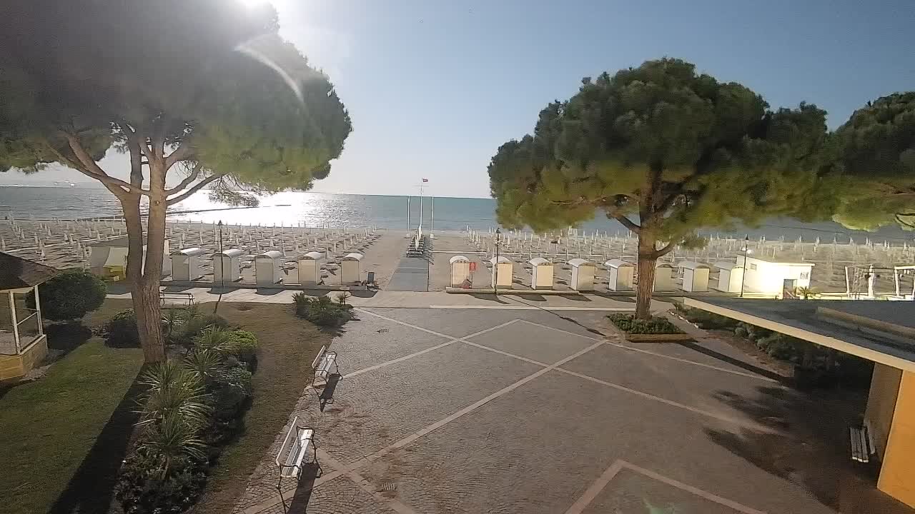 Grado Ulaz na Plažu | Pogled Uživo na Obalu