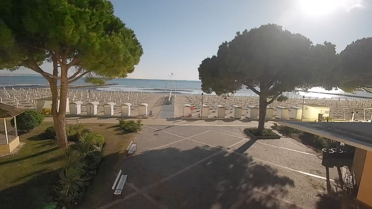 Grado Ulaz na Plažu | Pogled Uživo na Obalu