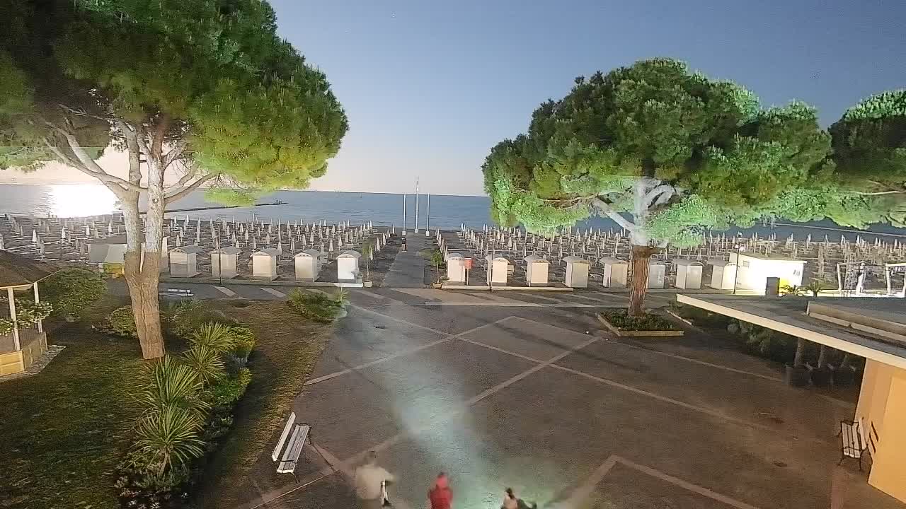 Grado Ulaz na Plažu | Pogled Uživo na Obalu