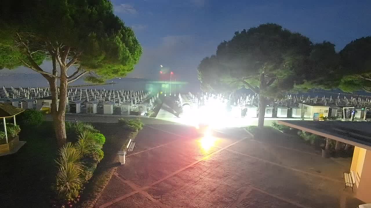 Grado Beach Webcam Entrance | Real-Time View of the Seaside