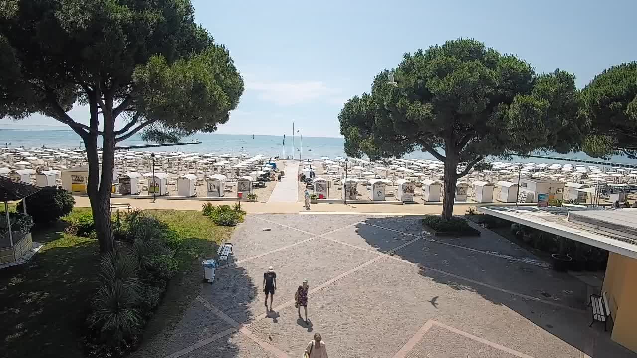 Grado Ulaz na Plažu | Pogled Uživo na Obalu