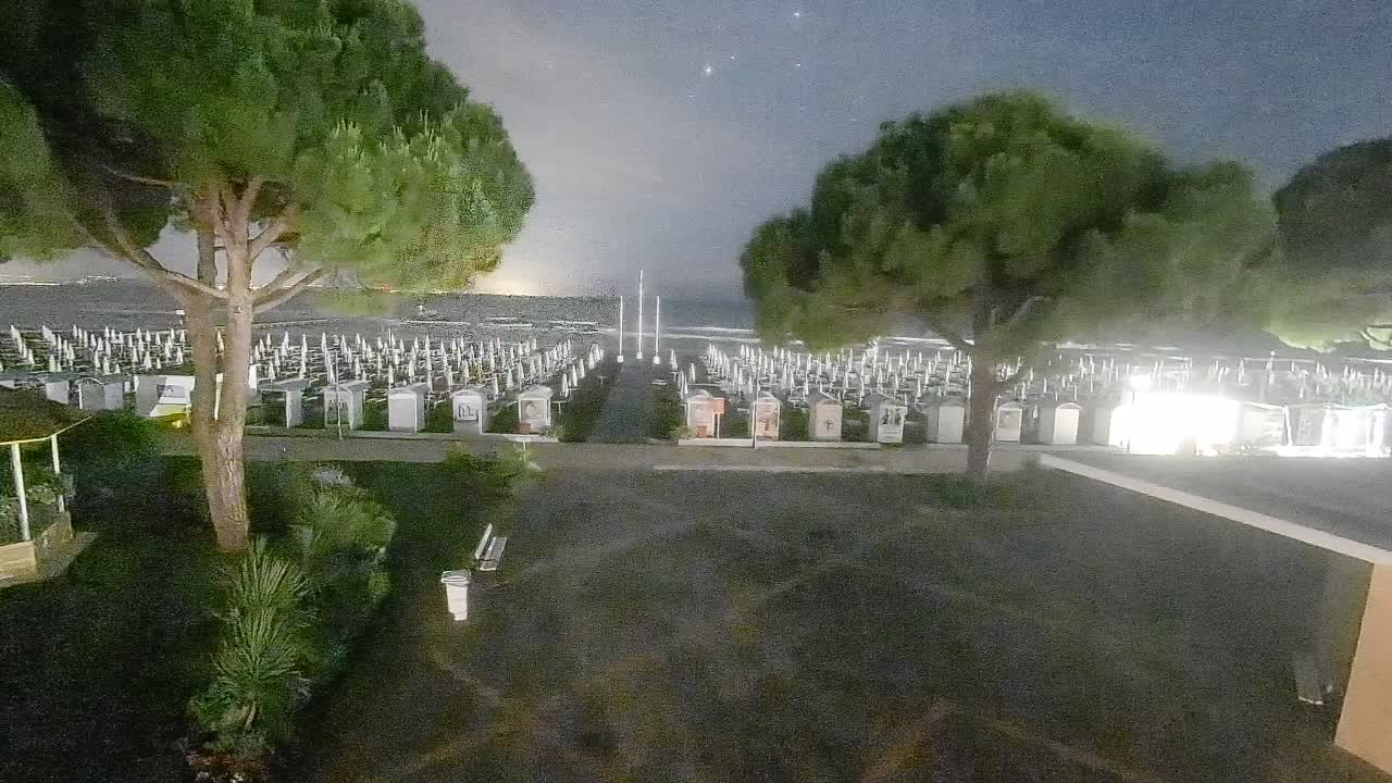 Grado Beach Webcam Entrance | Real-Time View of the Seaside