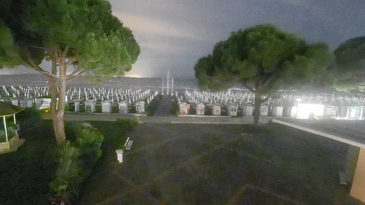 Grado Beach Webcam Entrance | Real-Time View of the Seaside