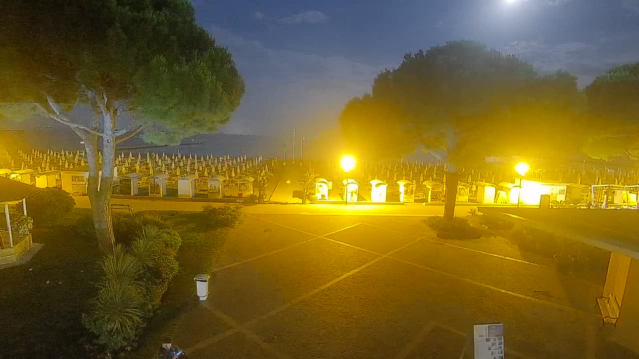 Spletna kamera Gradež (Grado) – Vhod na plažo