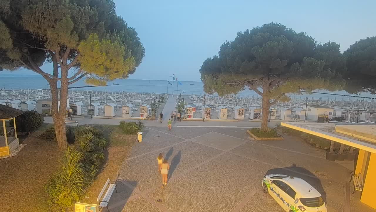 Grado Beach Entrance – Live Webcam