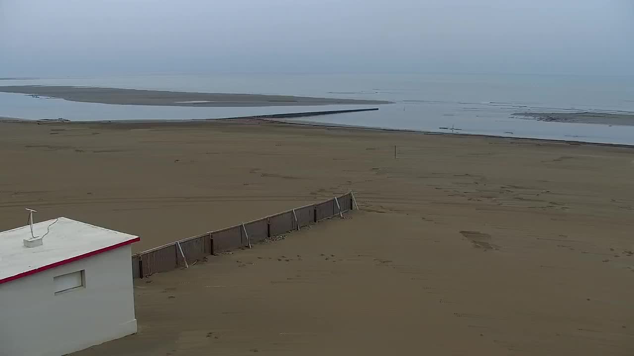 Spletna kamera v živo Grado: Pogledi na plažo in vodni park v realnem času