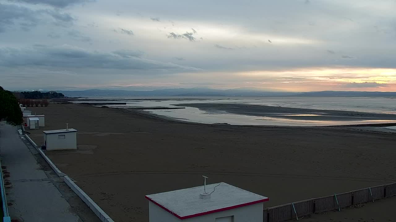 Webcam en direct Grado : Vues sur la plage et l’aquapark en temps réel