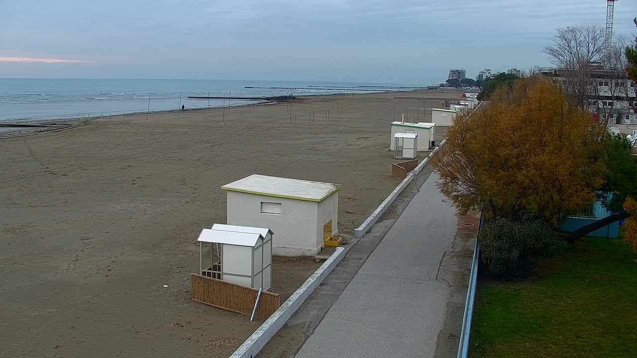 Grado Beach and Aquapark Views in Real Time