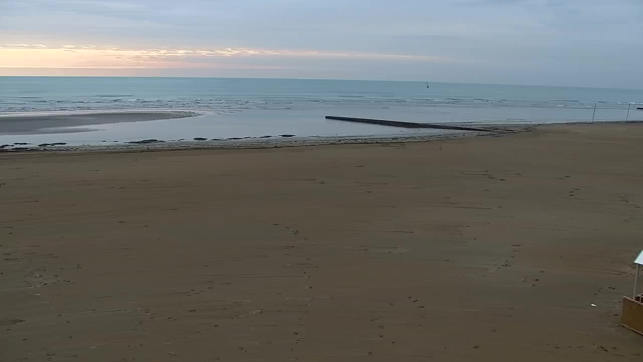 Grado Beach and Aquapark Views in Real Time