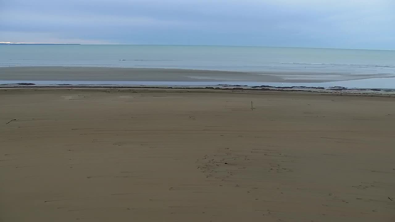 Grado Beach and Aquapark Views in Real Time