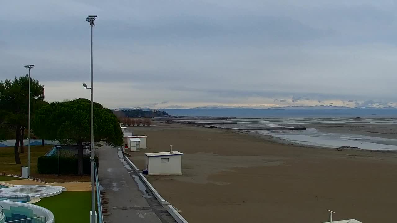 Grado Beach and Aquapark Views in Real Time