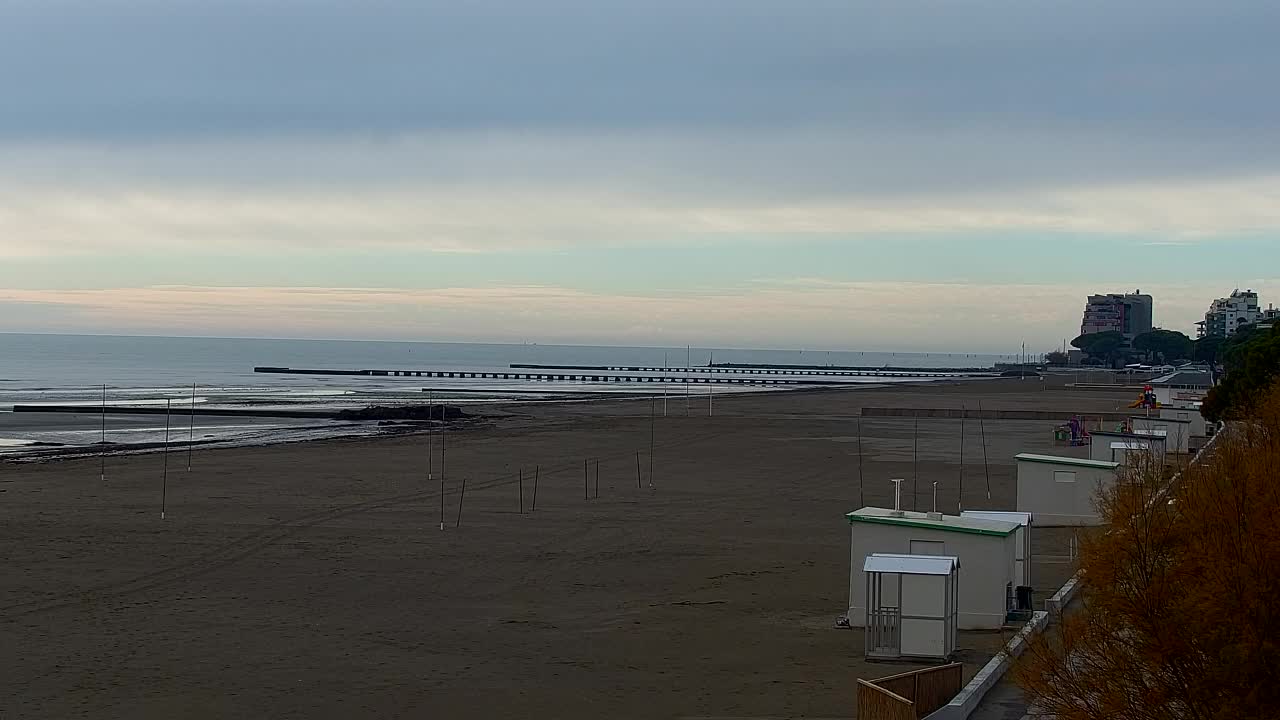 Grado Beach and Aquapark Views in Real Time