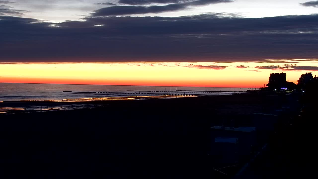 Webcam en direct Grado : Vues sur la plage et l’aquapark en temps réel