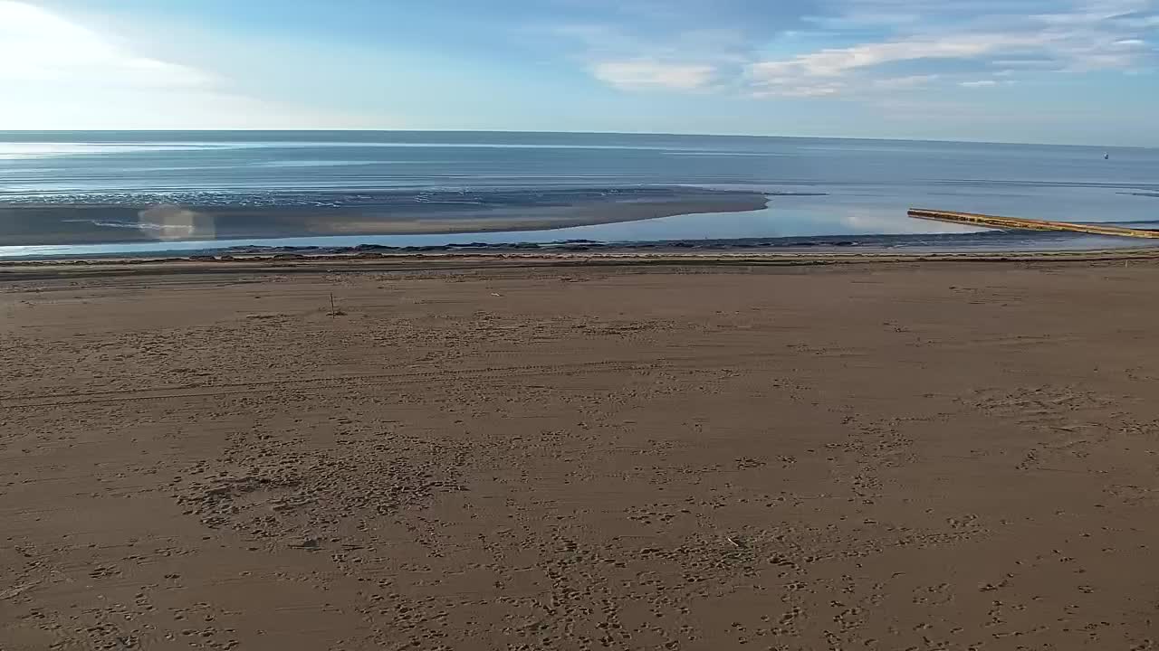 Spletna kamera v živo Grado: Pogledi na plažo in vodni park v realnem času