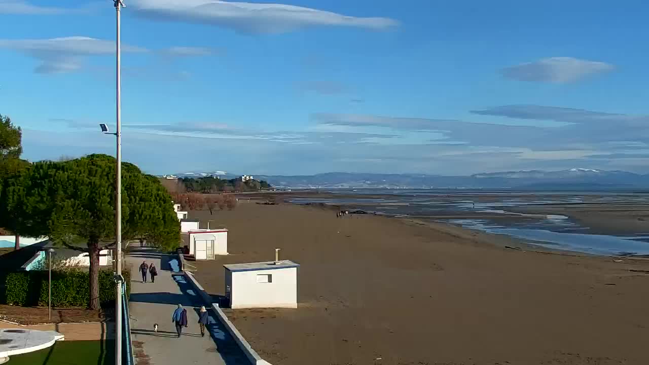 Webcam Live Grado: Vista sulla spiaggia e sull’acquapark in tempo reale