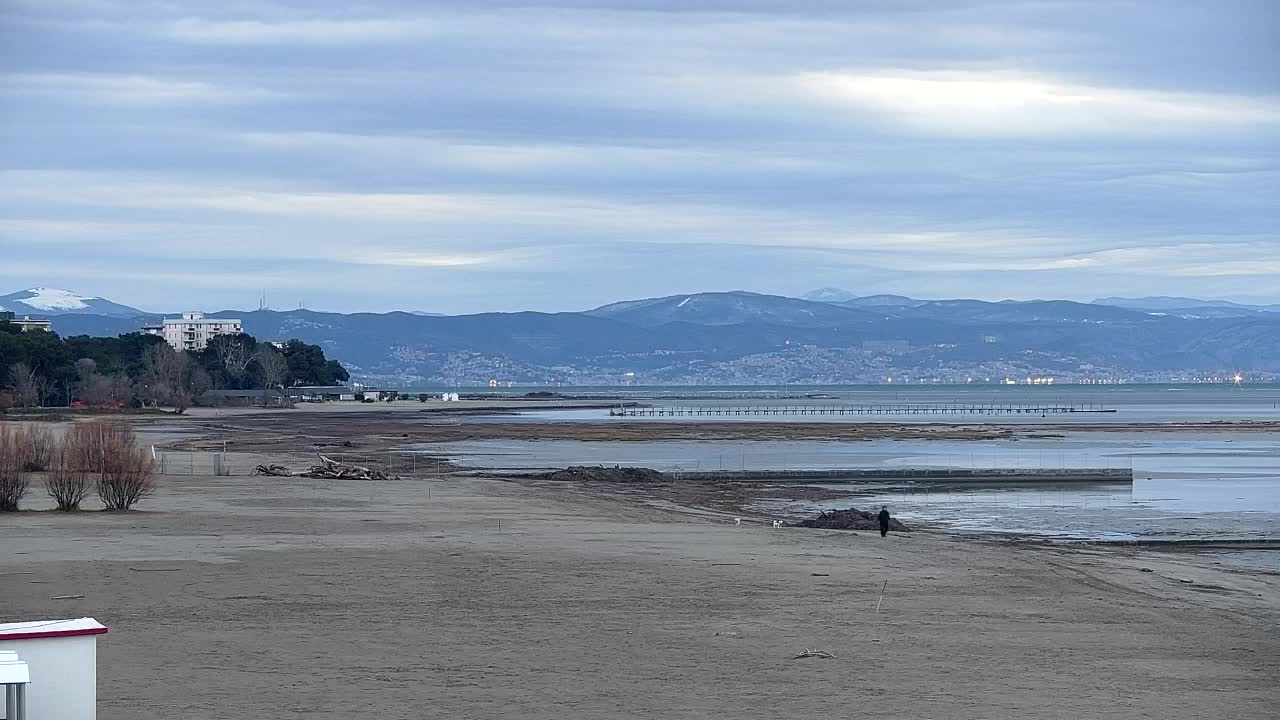 Webcam Live Grado: Vista sulla spiaggia e sull’acquapark in tempo reale