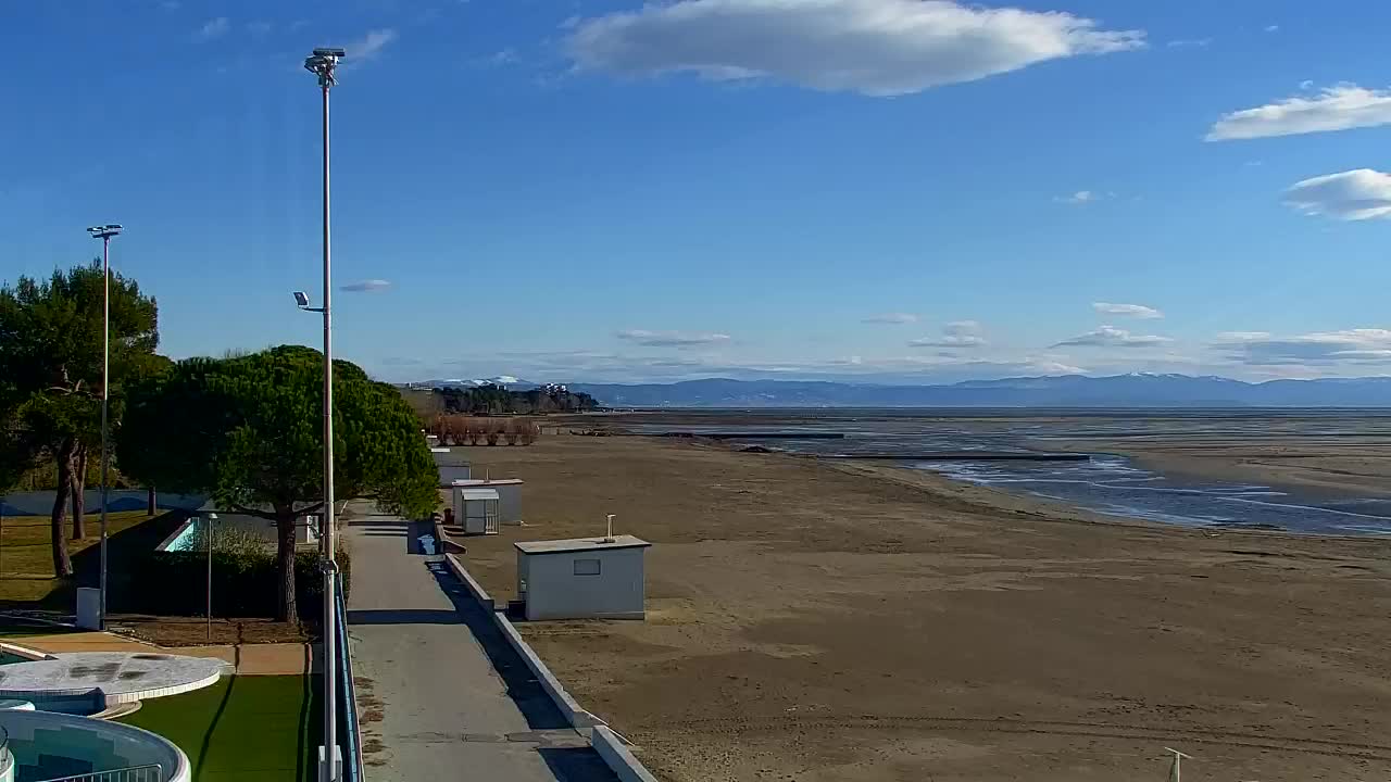 Webcam Live Grado: Vista sulla spiaggia e sull’acquapark in tempo reale