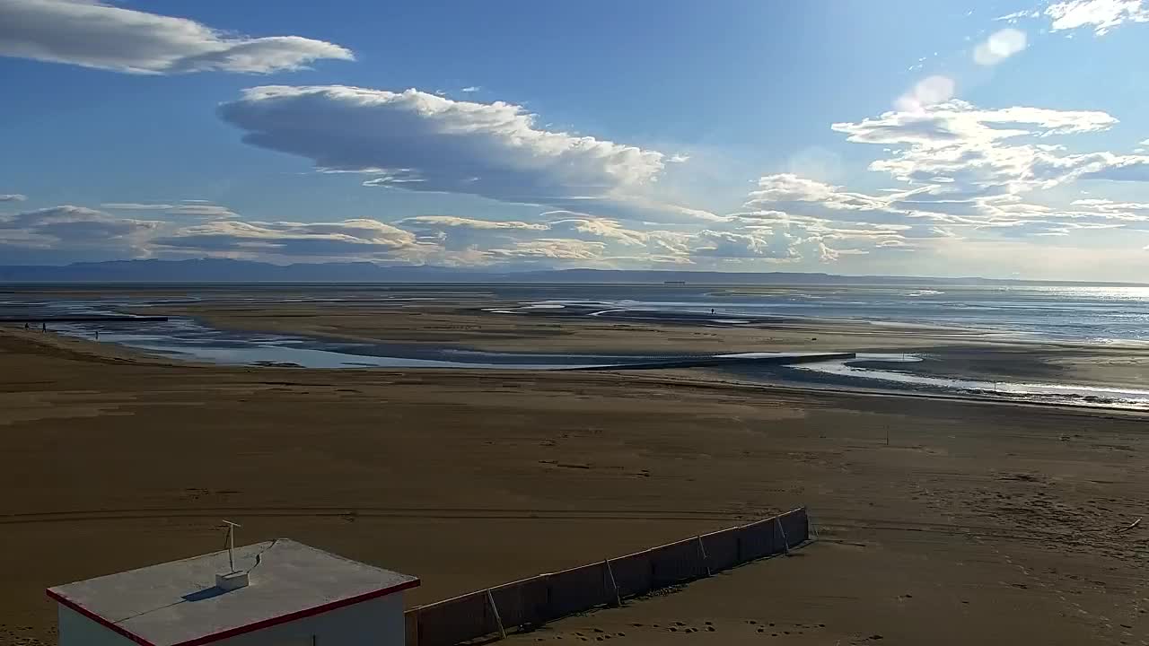 Webcam Live Grado: Vista sulla spiaggia e sull’acquapark in tempo reale