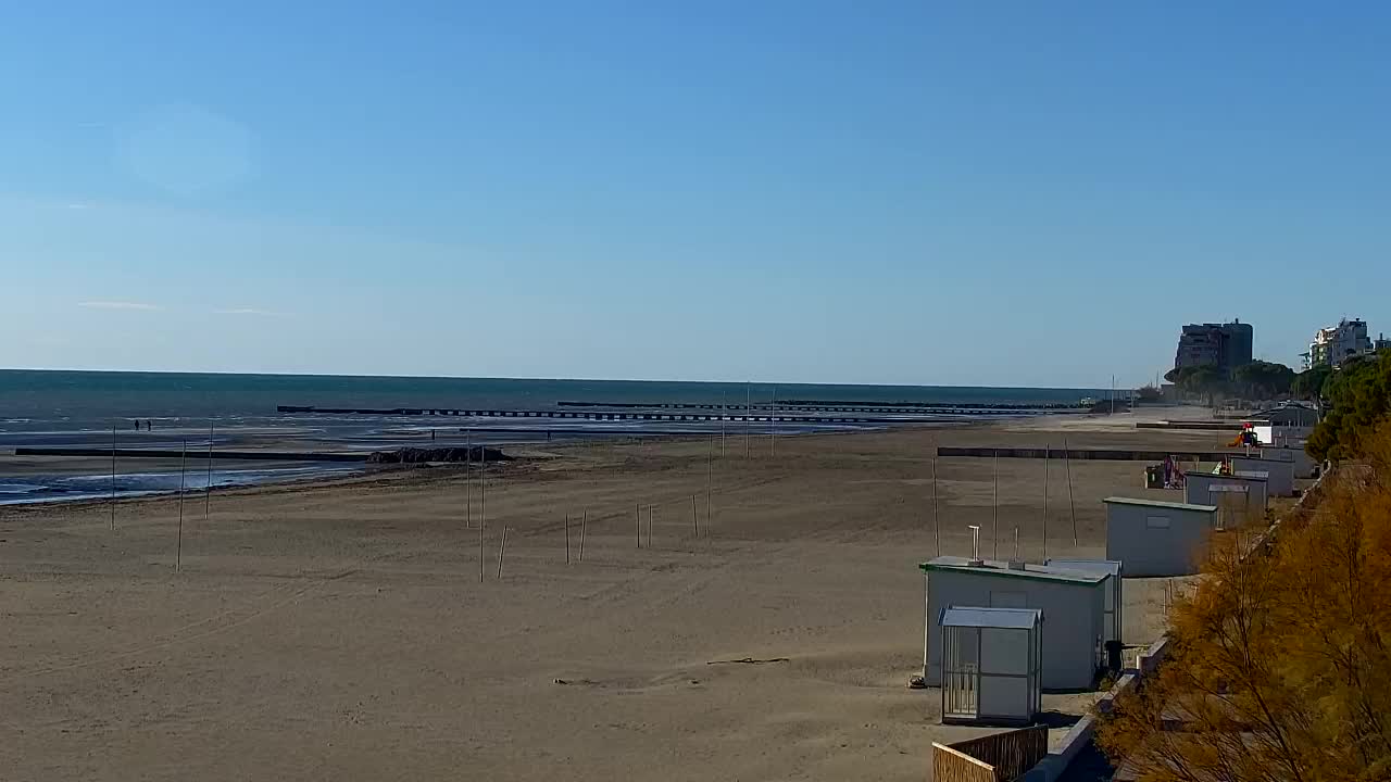 Webcam en vivo Grado: Vistas de la playa y del parque acuático en tiempo real