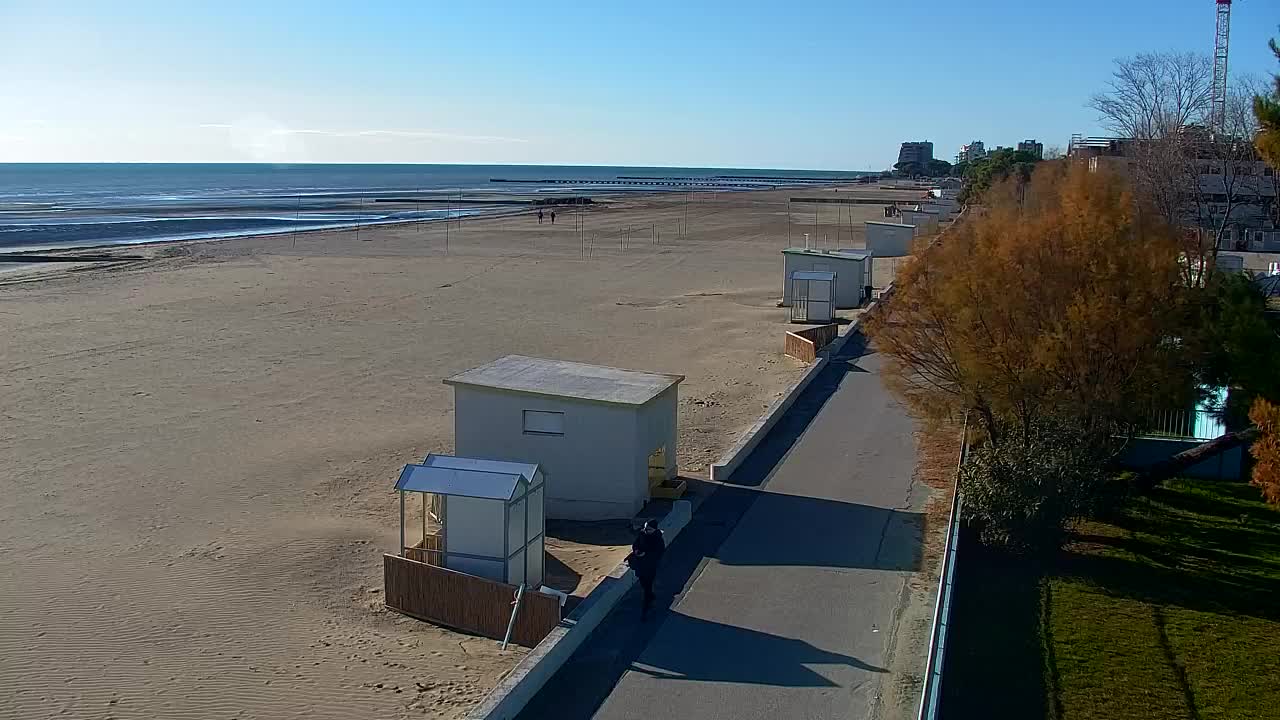 Webcam en vivo Grado: Vistas de la playa y del parque acuático en tiempo real