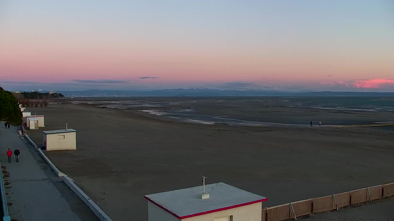 Webcam en direct Grado : Vues sur la plage et l’aquapark en temps réel