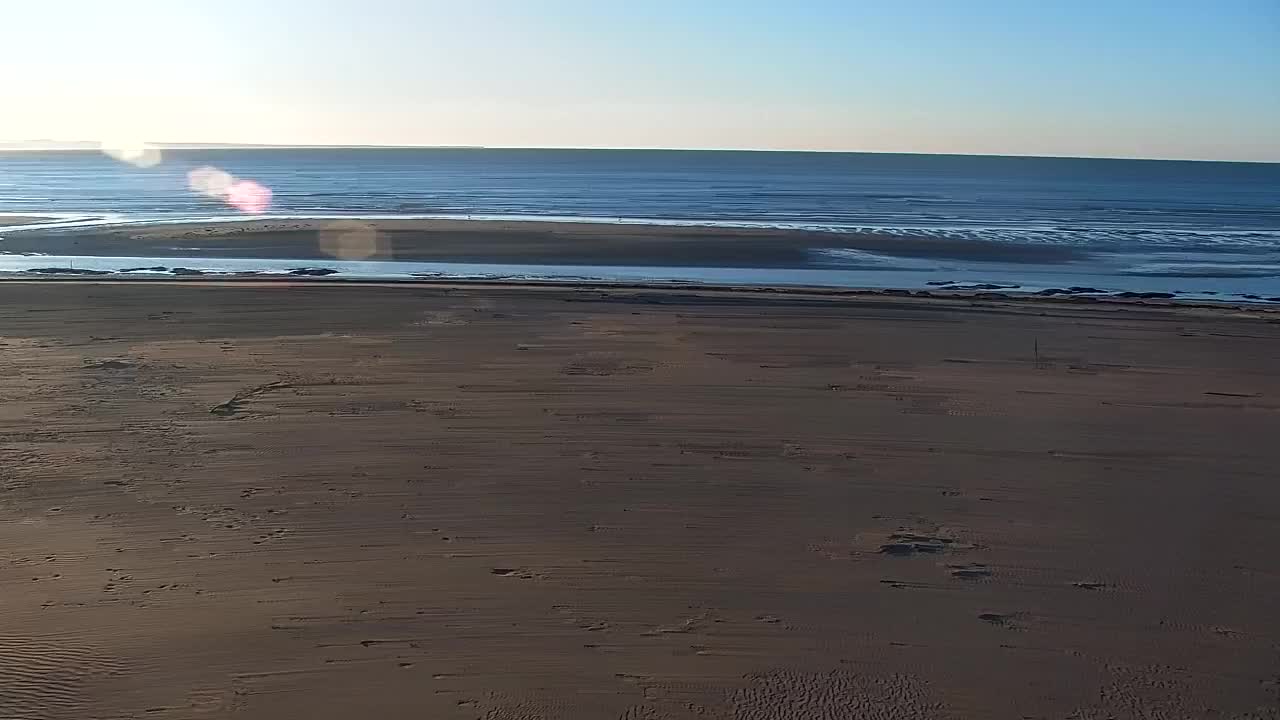 Grado Beach and Aquapark Views in Real Time