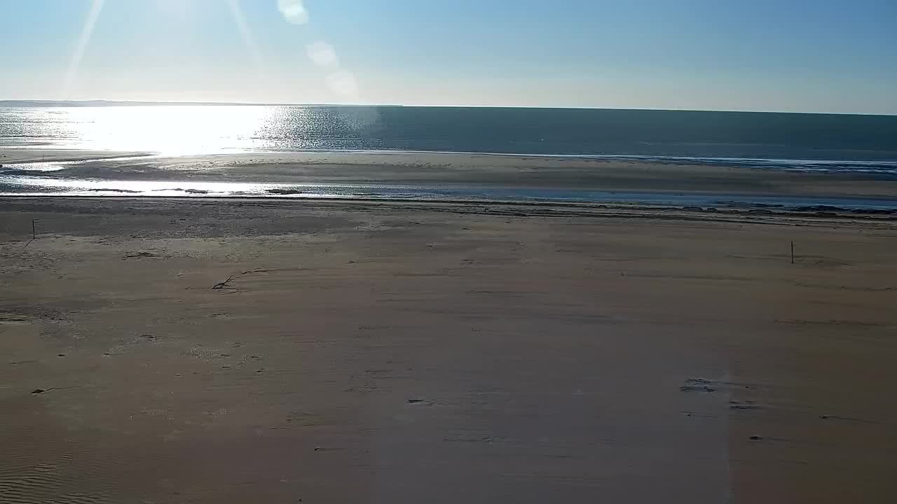 Webcam en vivo Grado: Vistas de la playa y del parque acuático en tiempo real