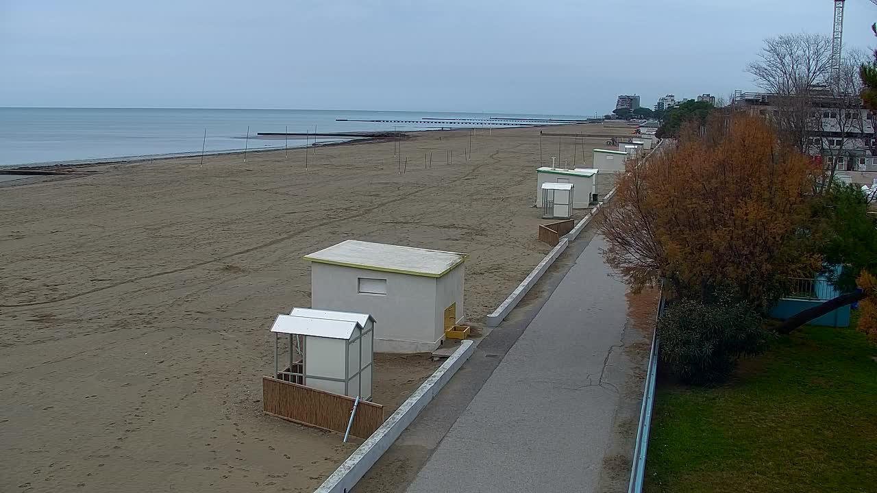 Webcam en vivo Grado: Vistas de la playa y del parque acuático en tiempo real