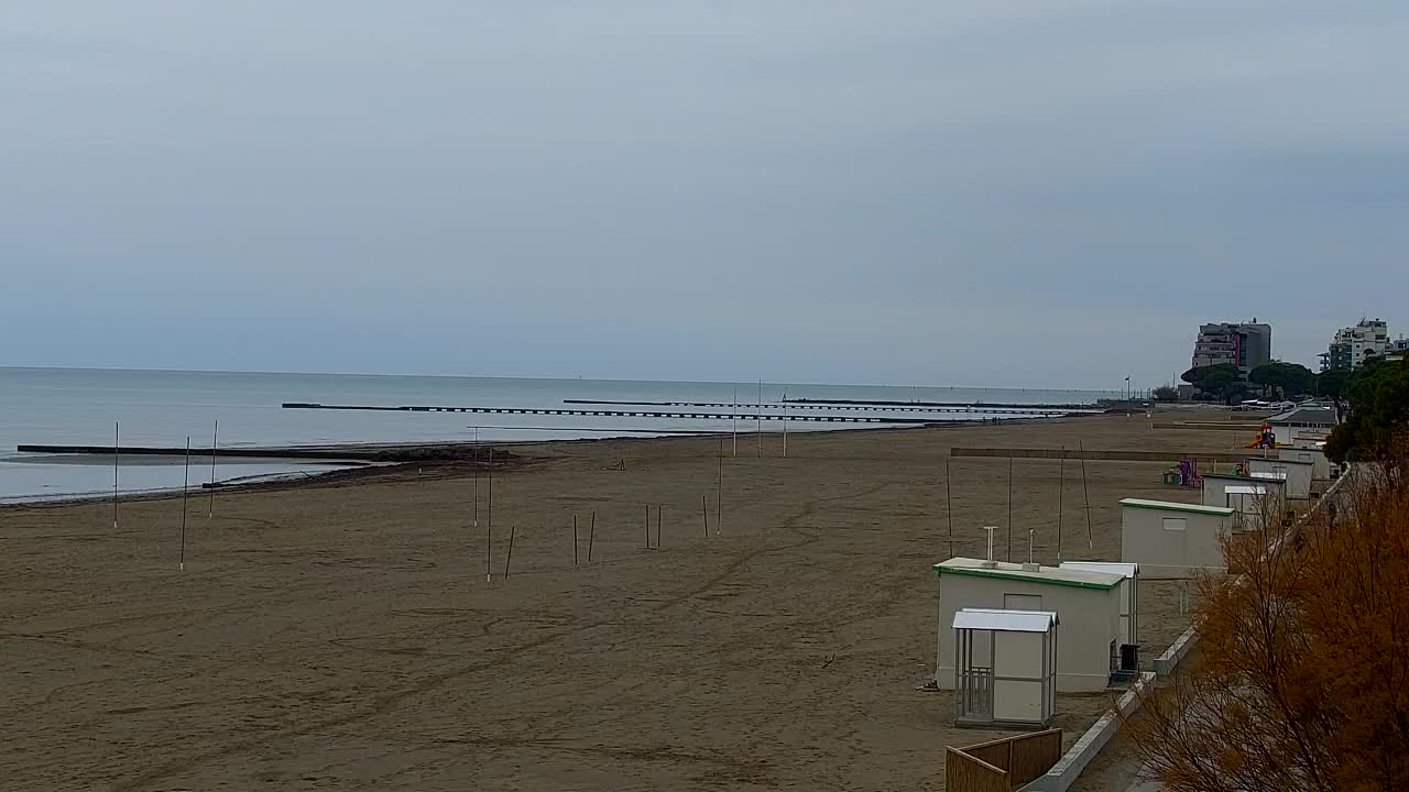 Spletna kamera v živo Grado: Pogledi na plažo in vodni park v realnem času