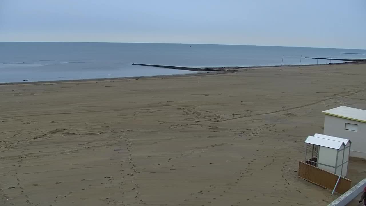 Spletna kamera v živo Grado: Pogledi na plažo in vodni park v realnem času