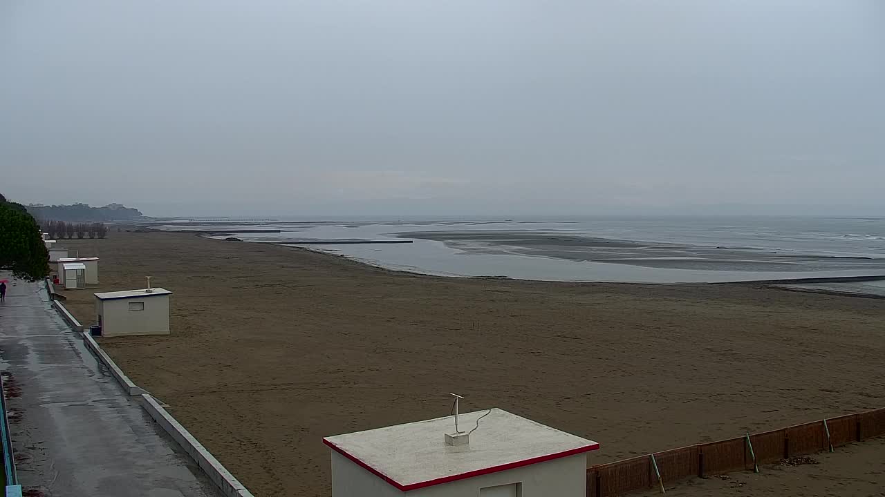 Webcam en direct Grado : Vues sur la plage et l’aquapark en temps réel