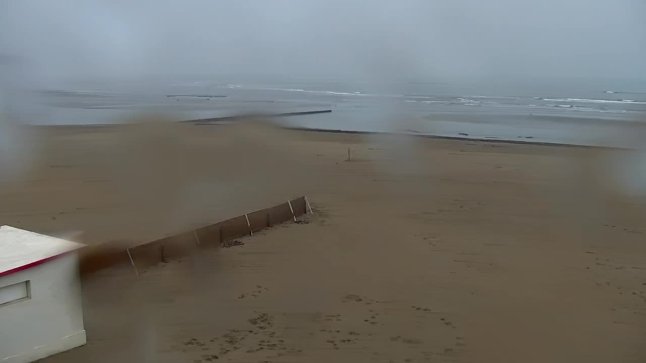 Spletna kamera v živo Grado: Pogledi na plažo in vodni park v realnem času