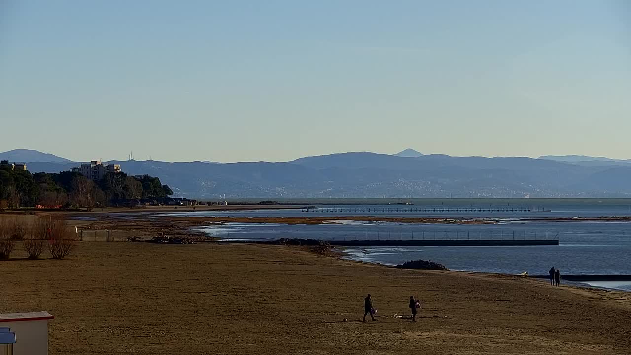 Grado Beach and Aquapark Views in Real Time