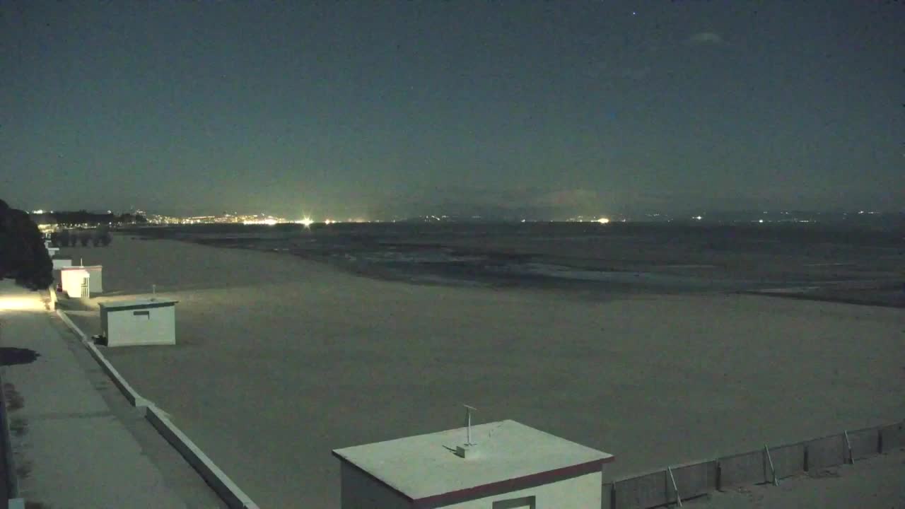 Webcam en vivo Grado: Vistas de la playa y del parque acuático en tiempo real