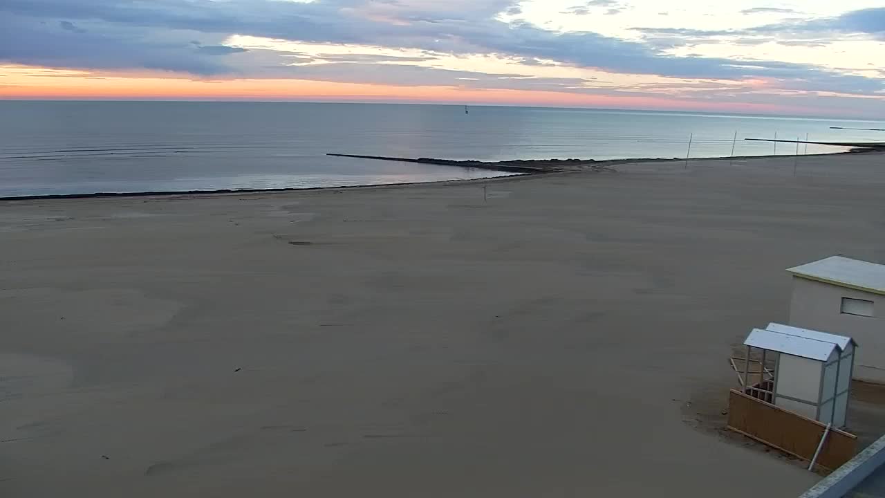 Grado Beach and Aquapark Views in Real Time