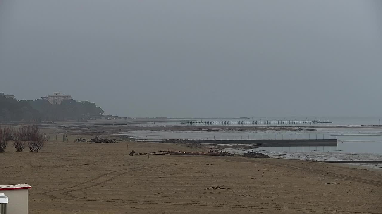 Grado Beach and Aquapark Views in Real Time