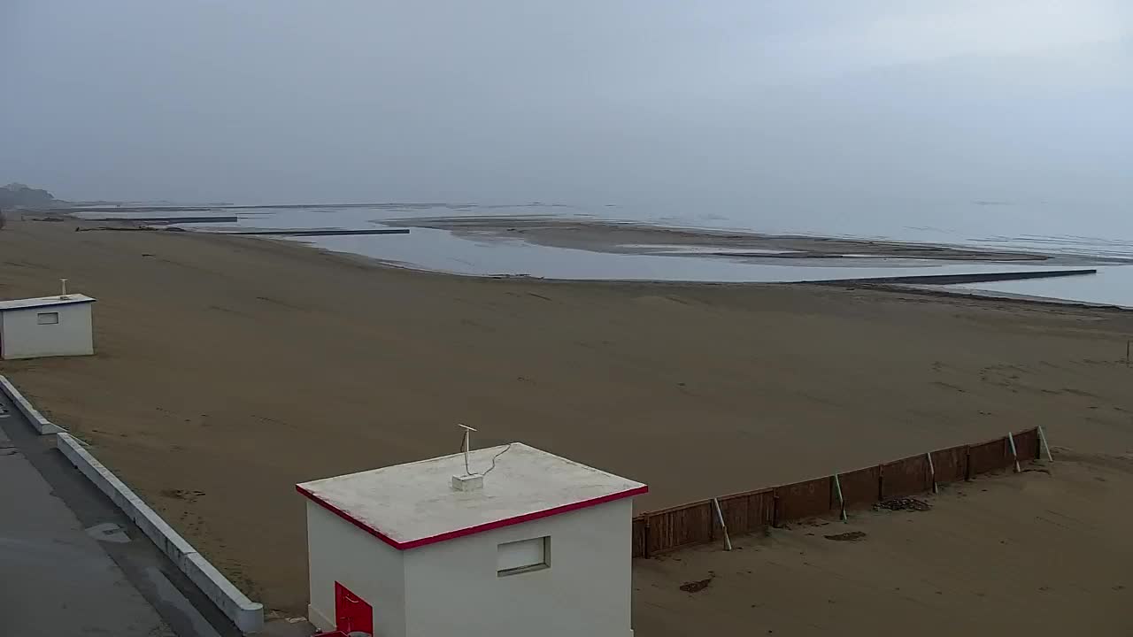 Webcam Live Grado: Vista sulla spiaggia e sull’acquapark in tempo reale