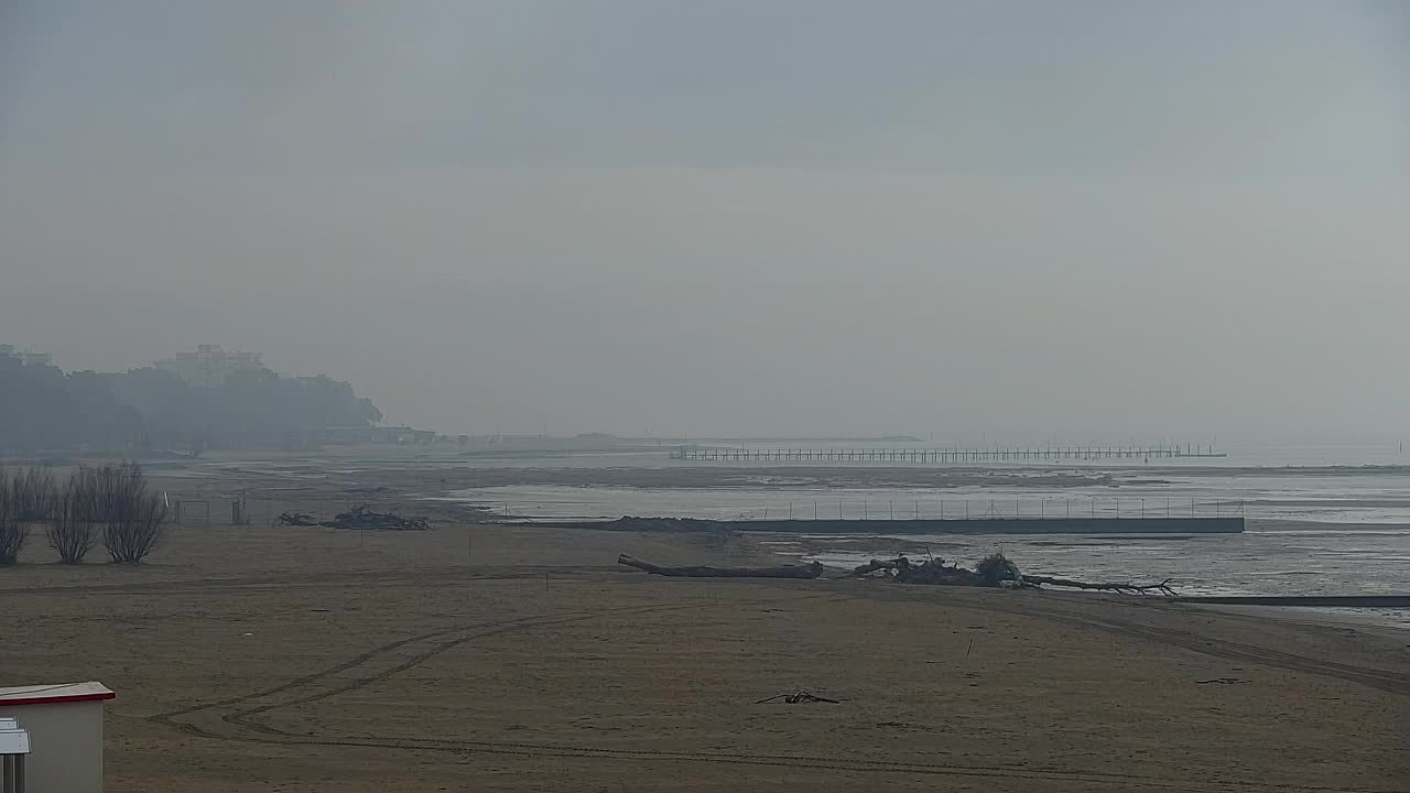 Grado Beach and Aquapark Views in Real Time