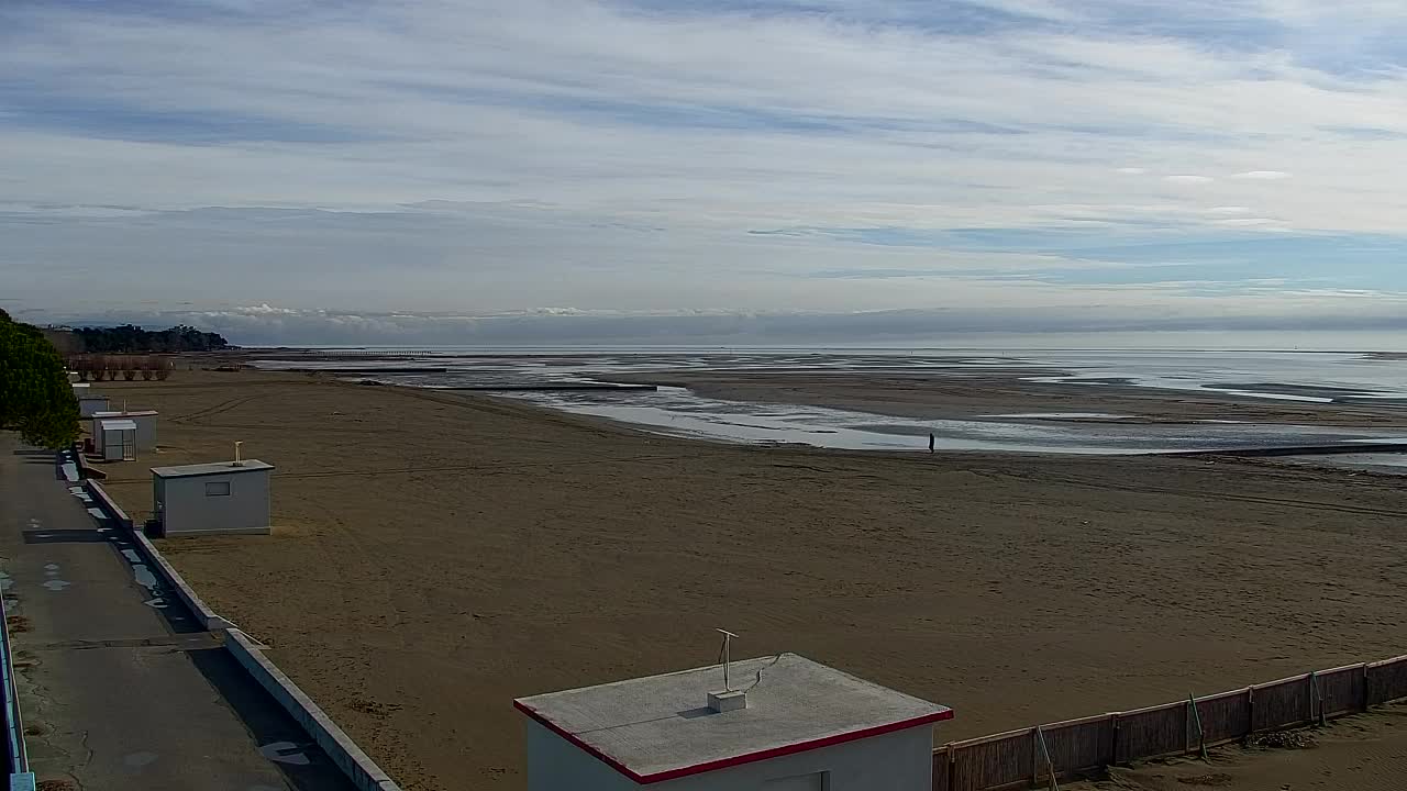 Webcam en vivo Grado: Vistas de la playa y del parque acuático en tiempo real