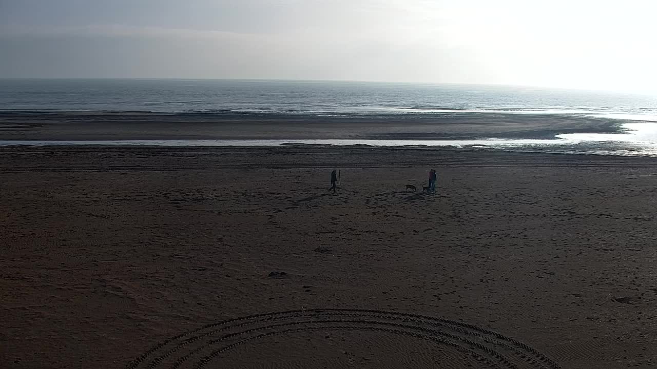 Webcam en vivo Grado: Vistas de la playa y del parque acuático en tiempo real