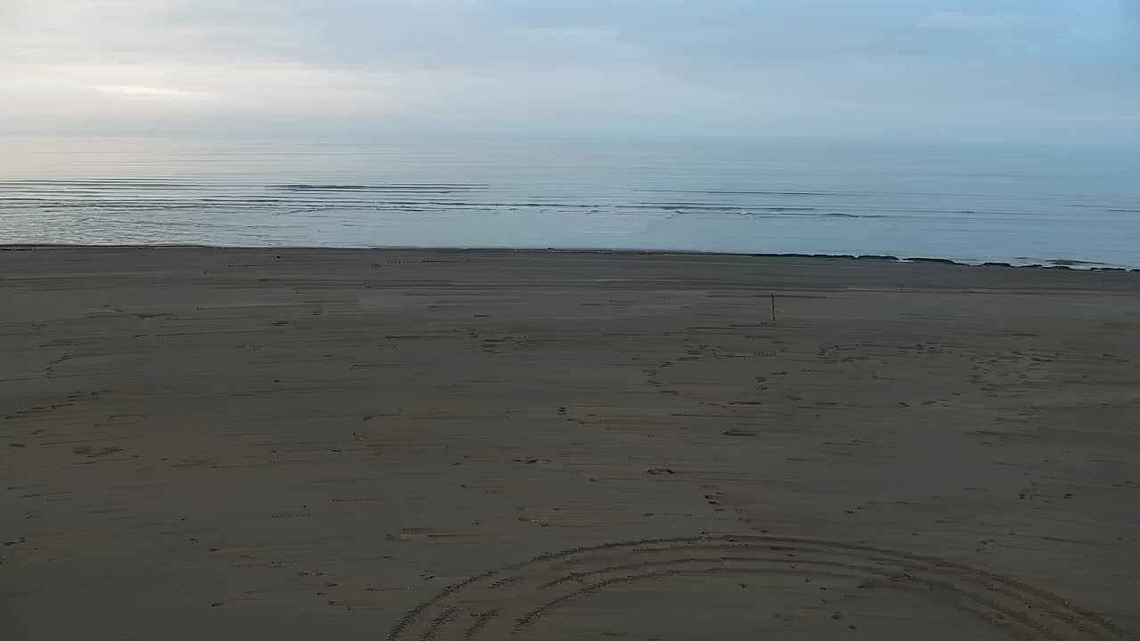 Grado Beach and Aquapark Views in Real Time