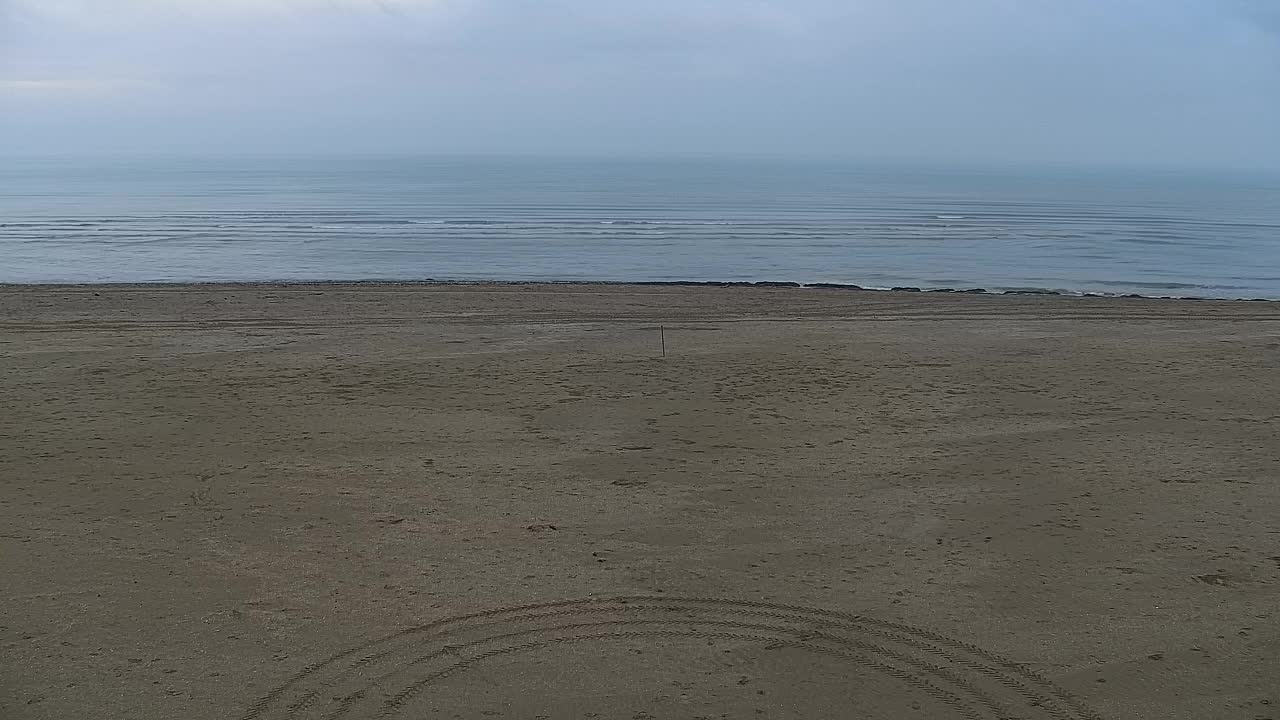 Grado Beach and Aquapark Views in Real Time