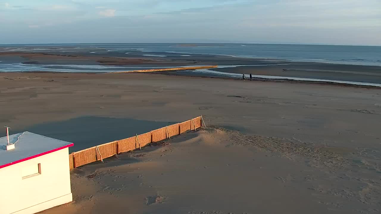 Webcam Live Grado: Vista sulla spiaggia e sull’acquapark in tempo reale