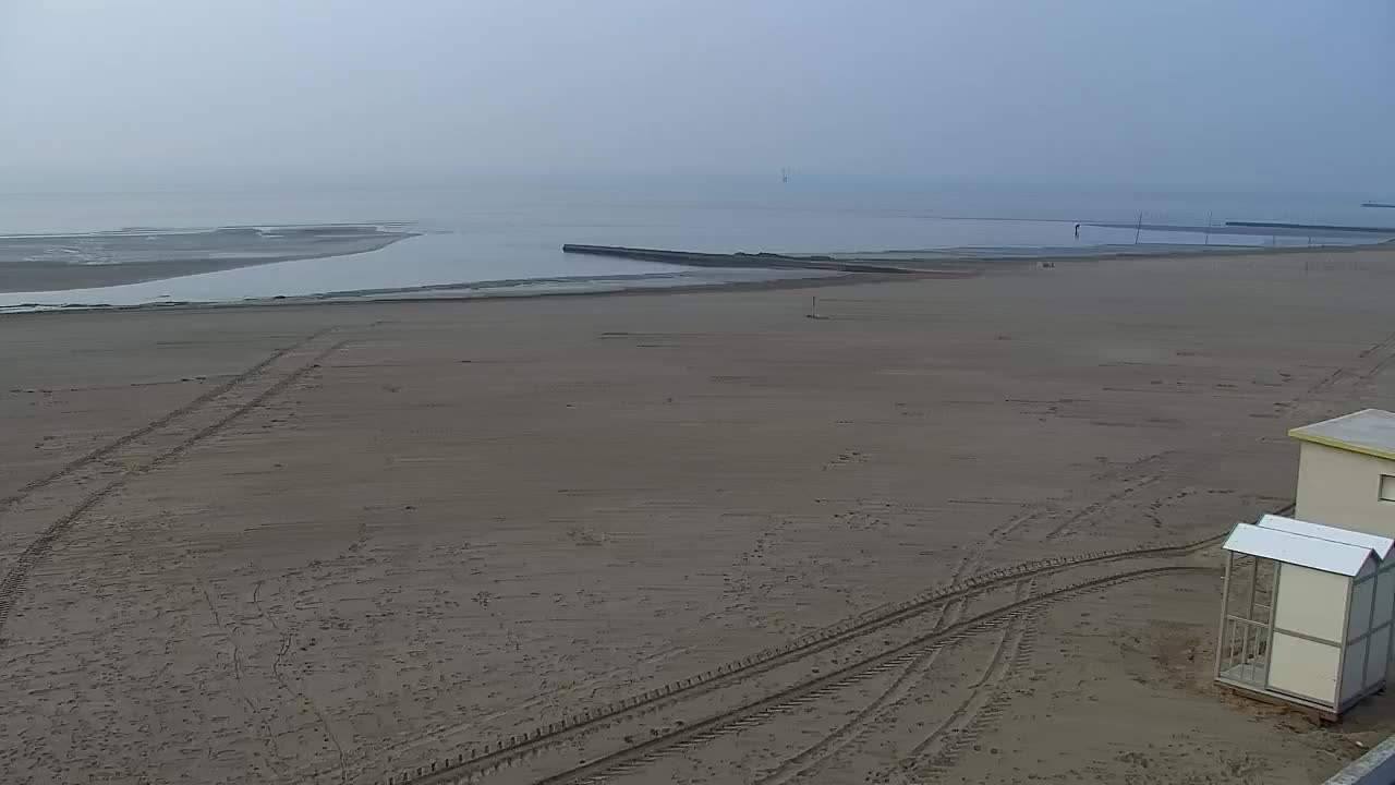 Webcam Live Grado: Vista sulla spiaggia e sull’acquapark in tempo reale