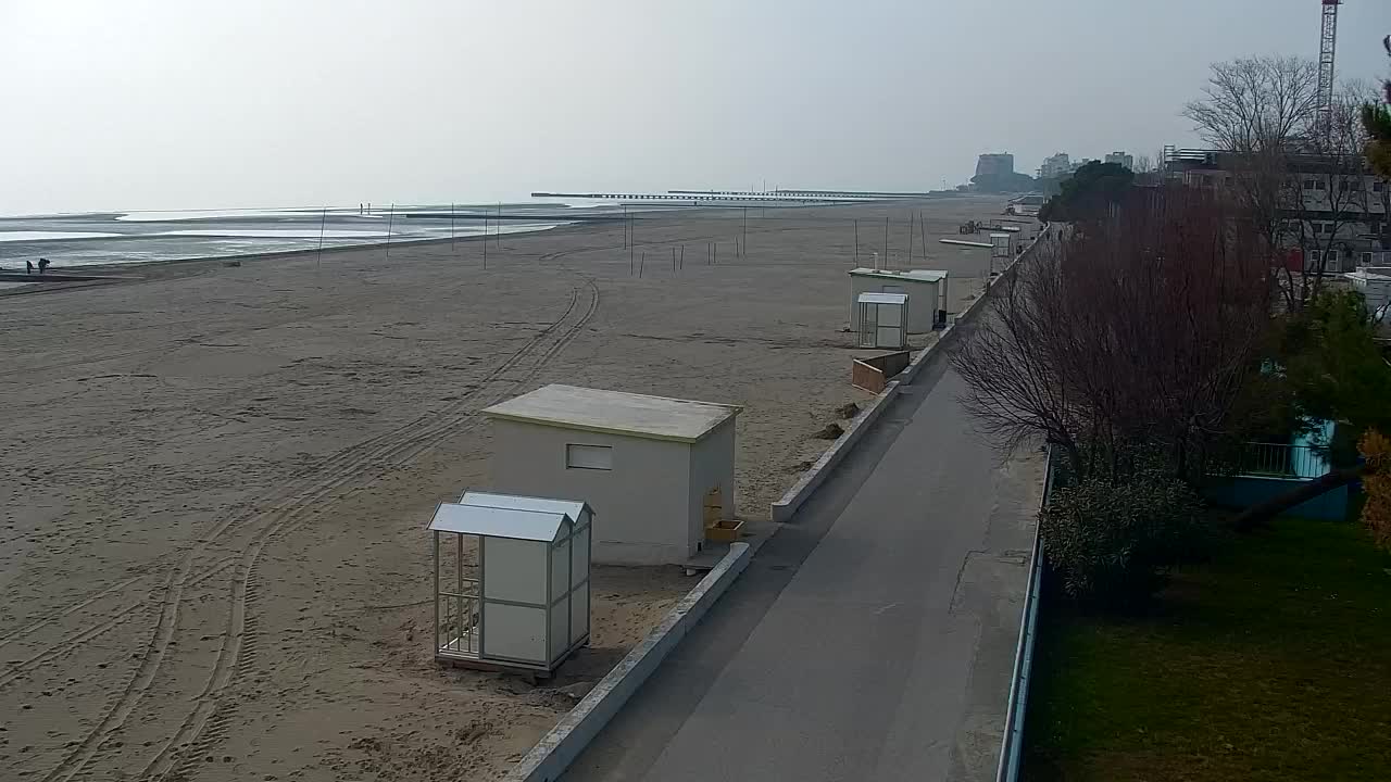 Grado Beach and Aquapark Views in Real Time